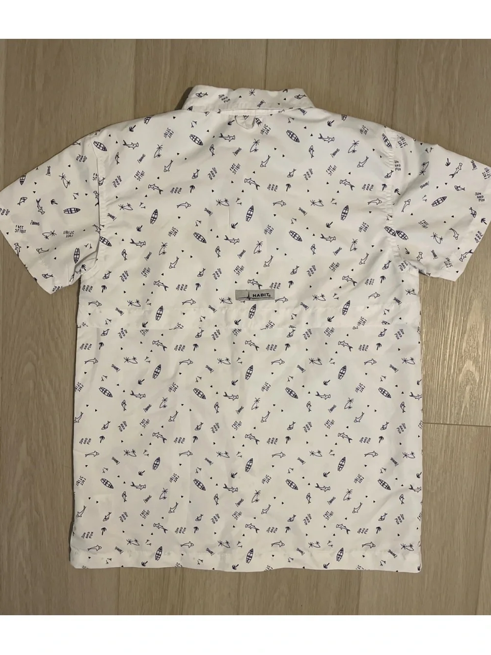 Habit Vented Fishing Shirt Youth XL White / Blue Beach All Over Print Solar 40